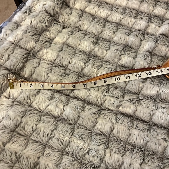 DOONEY & BOURKE, INC. LARGE WRISTLET WITH REMOVABLE STRAP - Picture 8 of 15